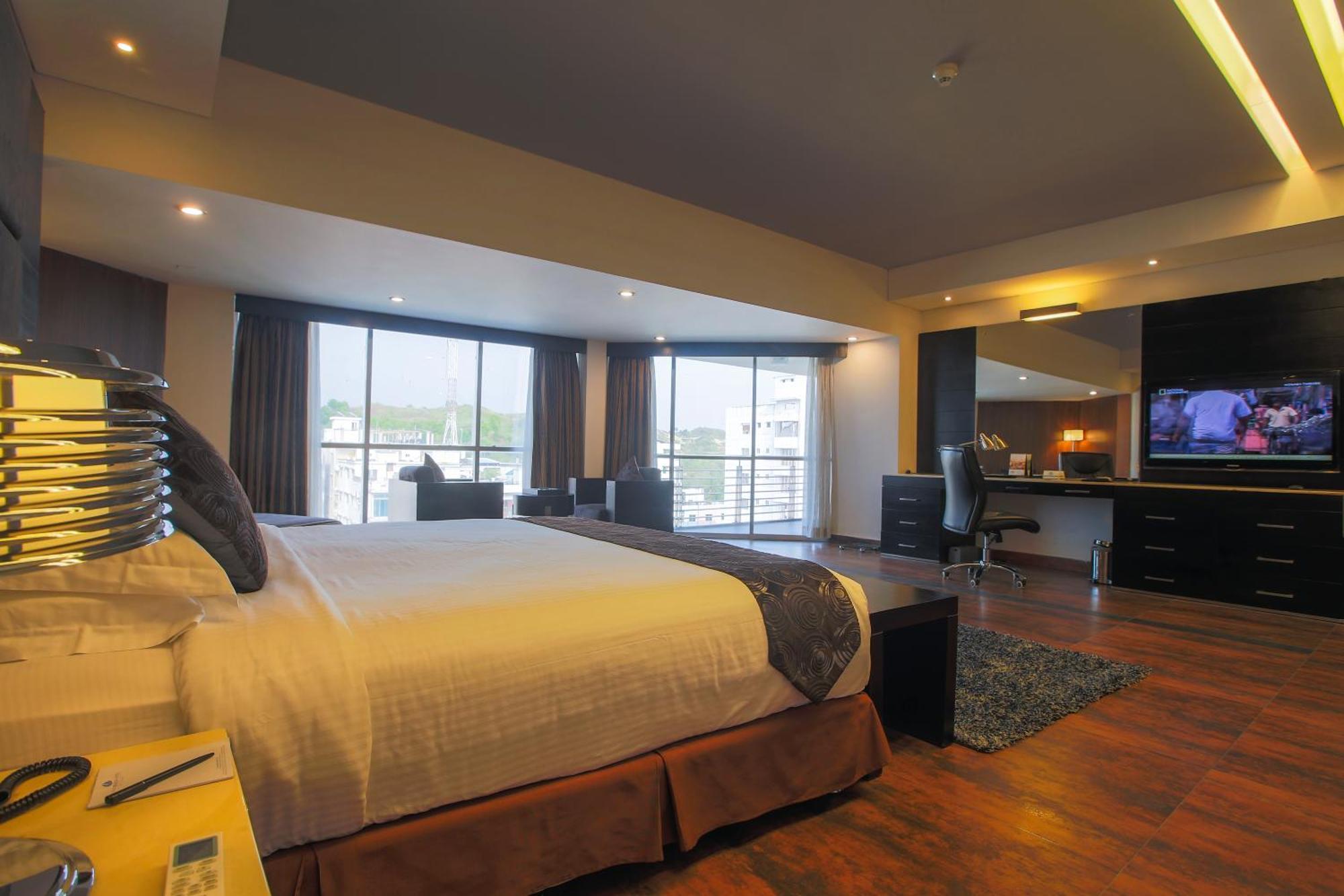 Long Beach Hotel Кокс Базар Екстериор снимка